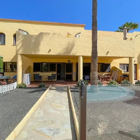 Apartamento B-rent Royal 2 Bed Pool Barbecue & Relax *